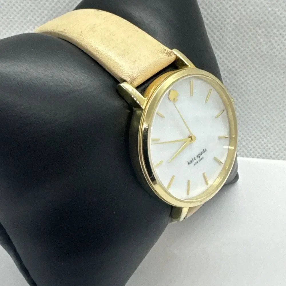 Kate Spade New York Metro 0073 Women's Beige Leather Analog Dial Watch JNA463